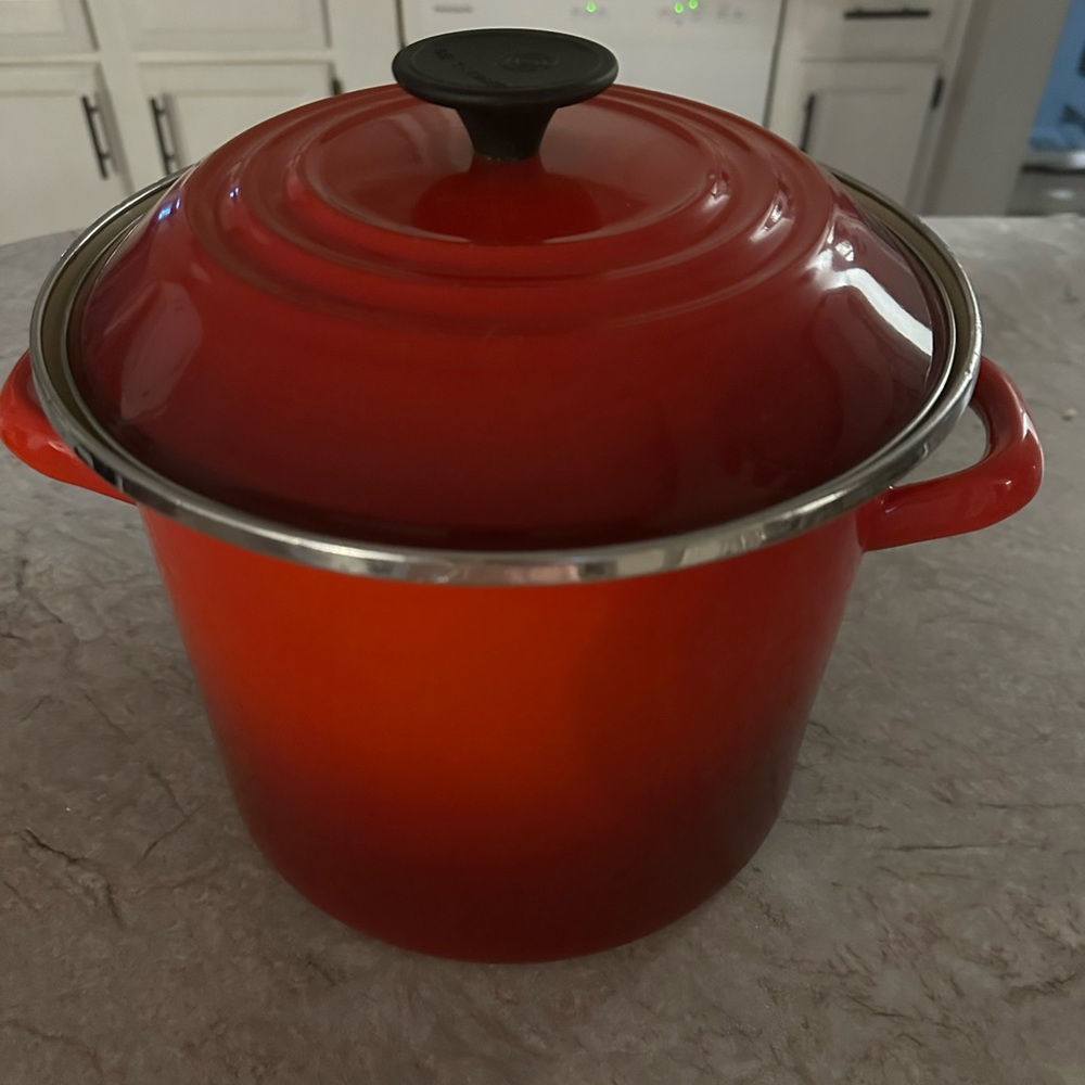 Le Creuset Enameled Steel Stock Pot with Lid, Red "Cerise" Ombre 8 Quarts
